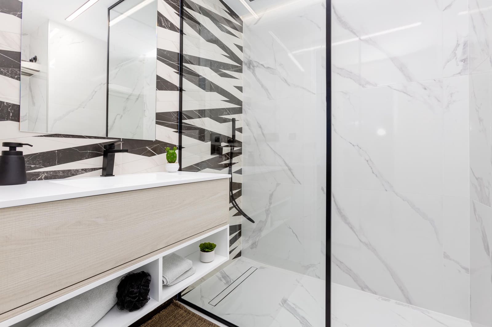 2 quarto Apartamento para venda em Guardamar del Segura com piscina - 211 000 € (Ref: 7934740)