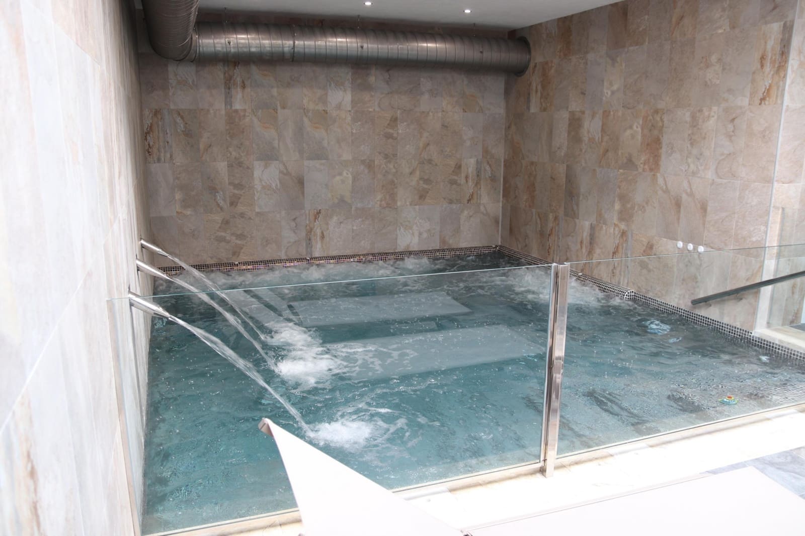 2 quarto Apartamento para venda em Guardamar del Segura com piscina - 211 000 € (Ref: 7934740)