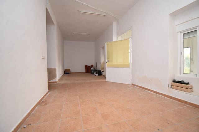 5 bedroom Finca/Country House for sale in Matola, Elche / Elx with garage - € 275,000 (Ref: 8263149)
