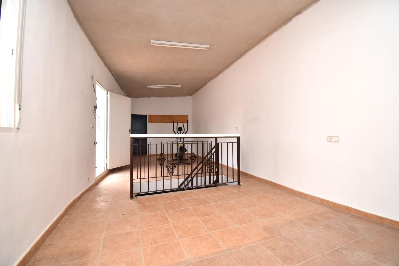 5 soveværelse Finca/Landehus til salg i Matola med garage - € 275.000 (Ref: 8263149)