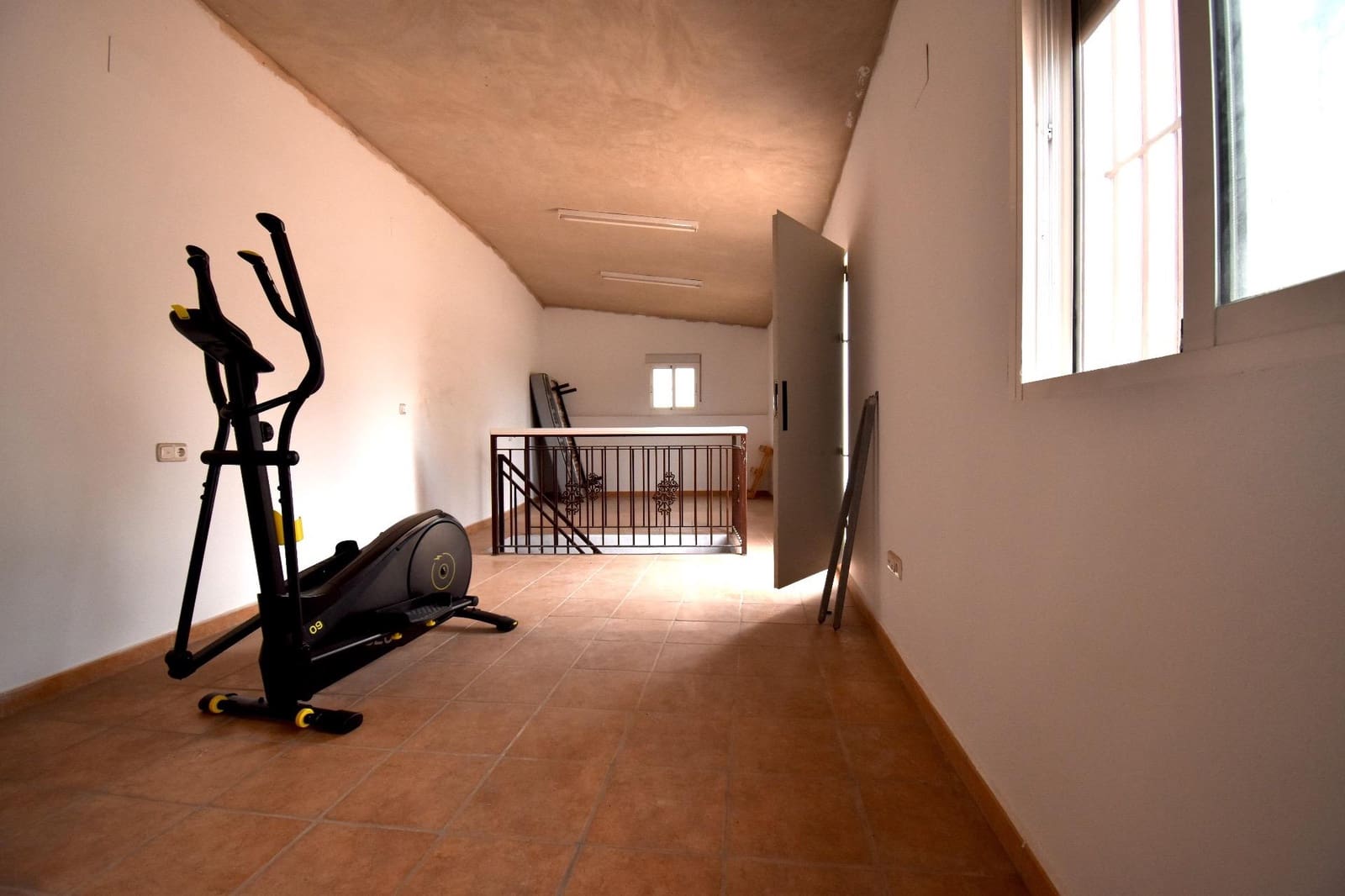 5 soveværelse Finca/Landehus til salg i Matola med garage - € 275.000 (Ref: 8263149)