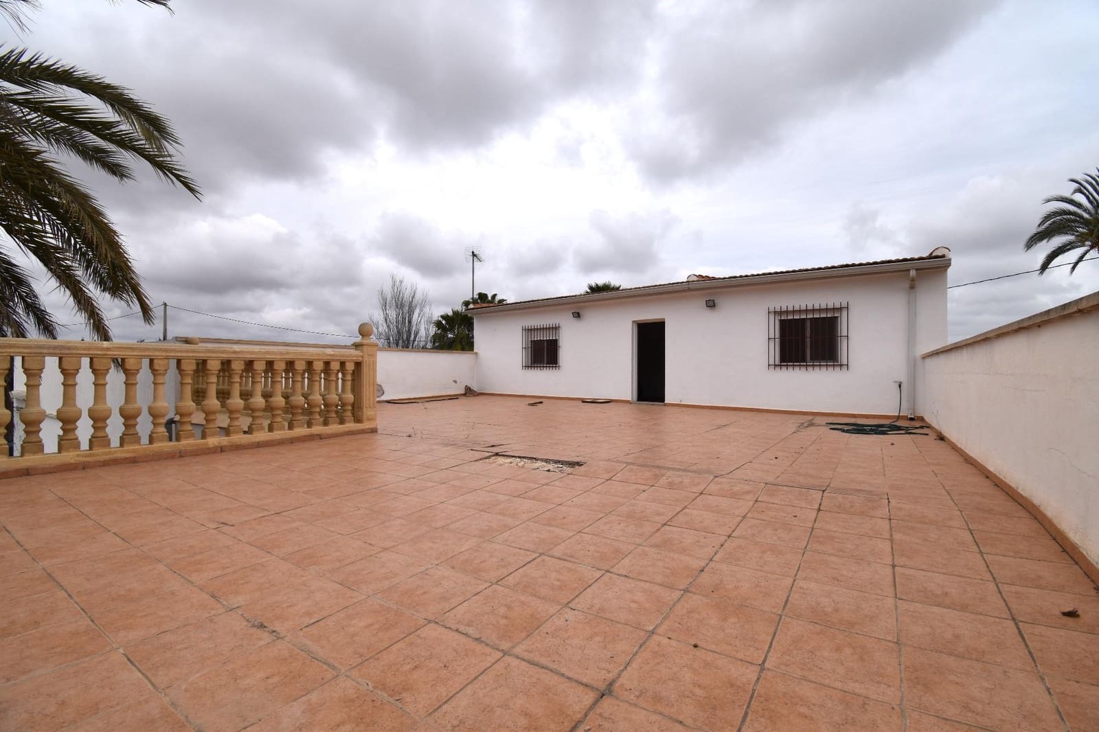 5 soveværelse Finca/Landehus til salg i Matola med garage - € 275.000 (Ref: 8263149)