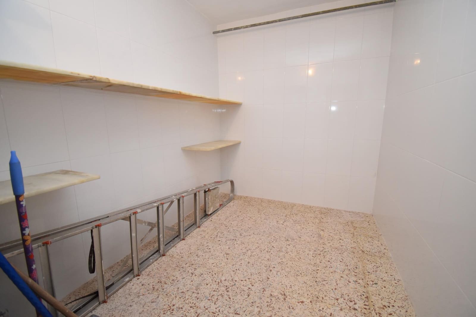 Erhverv til salg i Santa Pola - € 105.000 (Ref: 8533968)