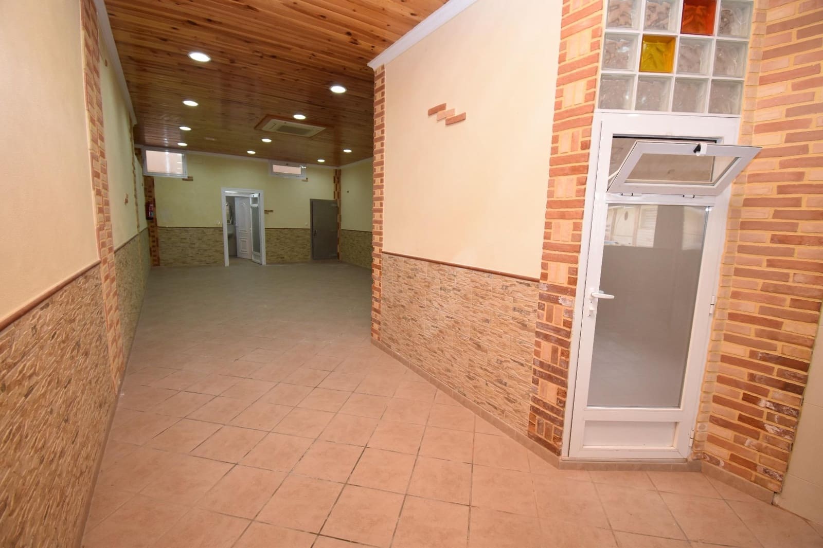 Erhverv til salg i Santa Pola - € 105.000 (Ref: 8533968)