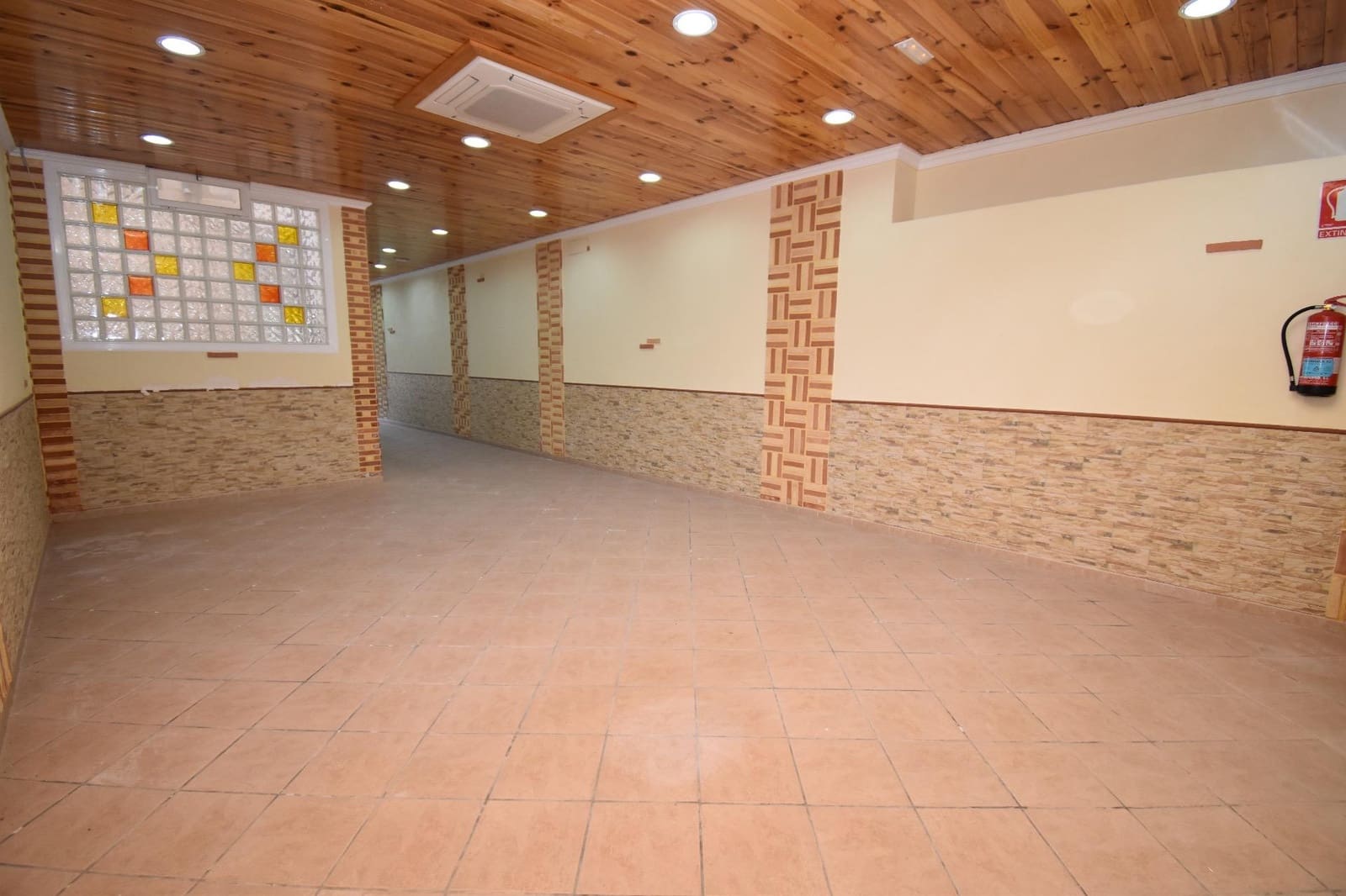 Erhverv til salg i Santa Pola - € 105.000 (Ref: 8533968)