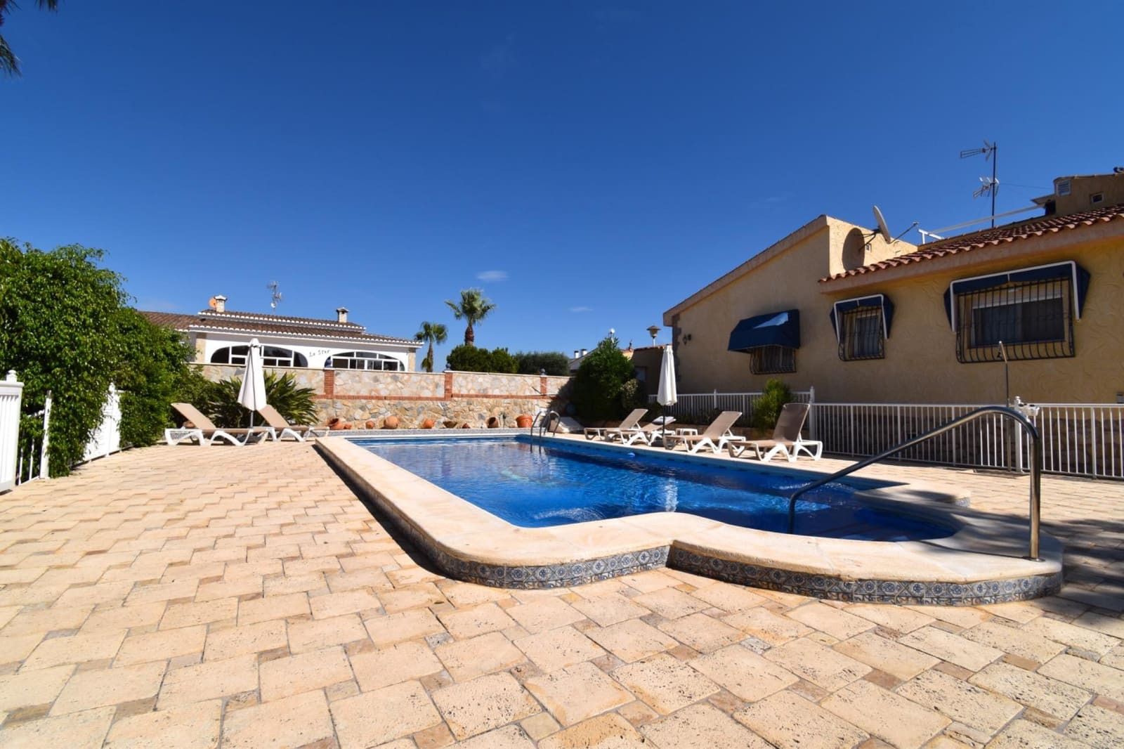 5 soverom Villa til salgs i Santa Pola med svømmebasseng - € 1 175 000 (Ref: 8549485)