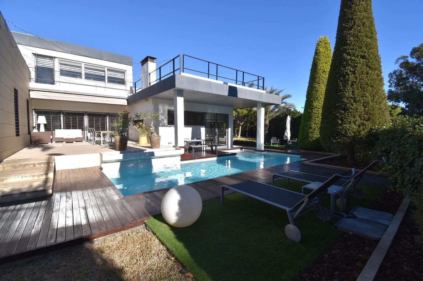 4 quarto Moradia para venda em Valverde com piscina garagem - 998 000 € (Ref: 8624284)