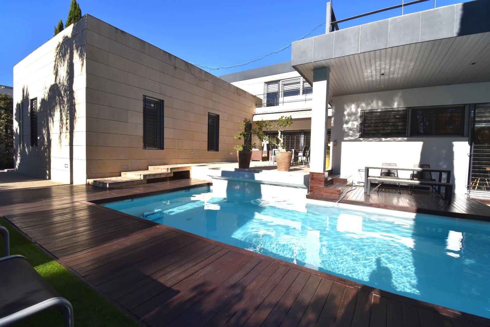 4 quarto Moradia para venda em Valverde com piscina garagem - 998 000 € (Ref: 8624284)