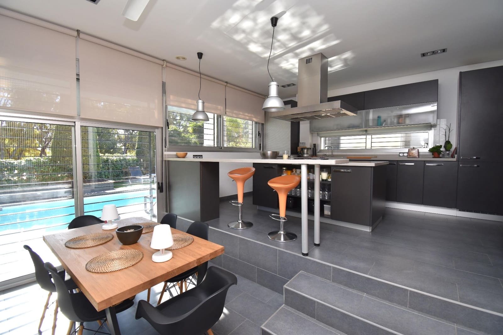 4 quarto Moradia para venda em Valverde com piscina garagem - 998 000 € (Ref: 8624284)