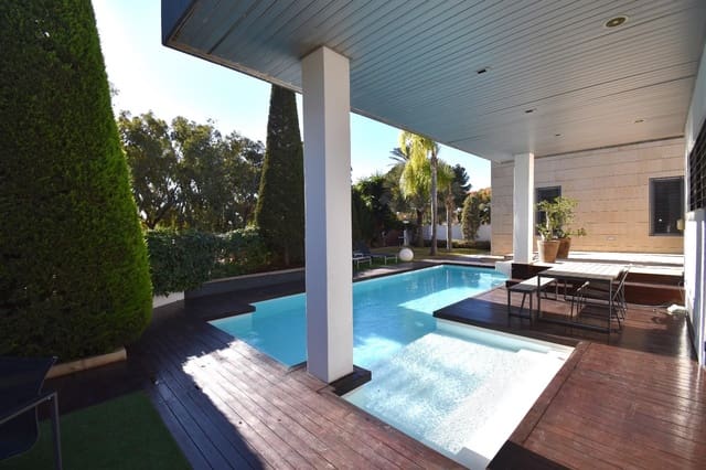 4 soveværelse Villa til salg i Valverde, Elche / Elx med swimmingpool garage - € 998.000 (Ref: 8624284)