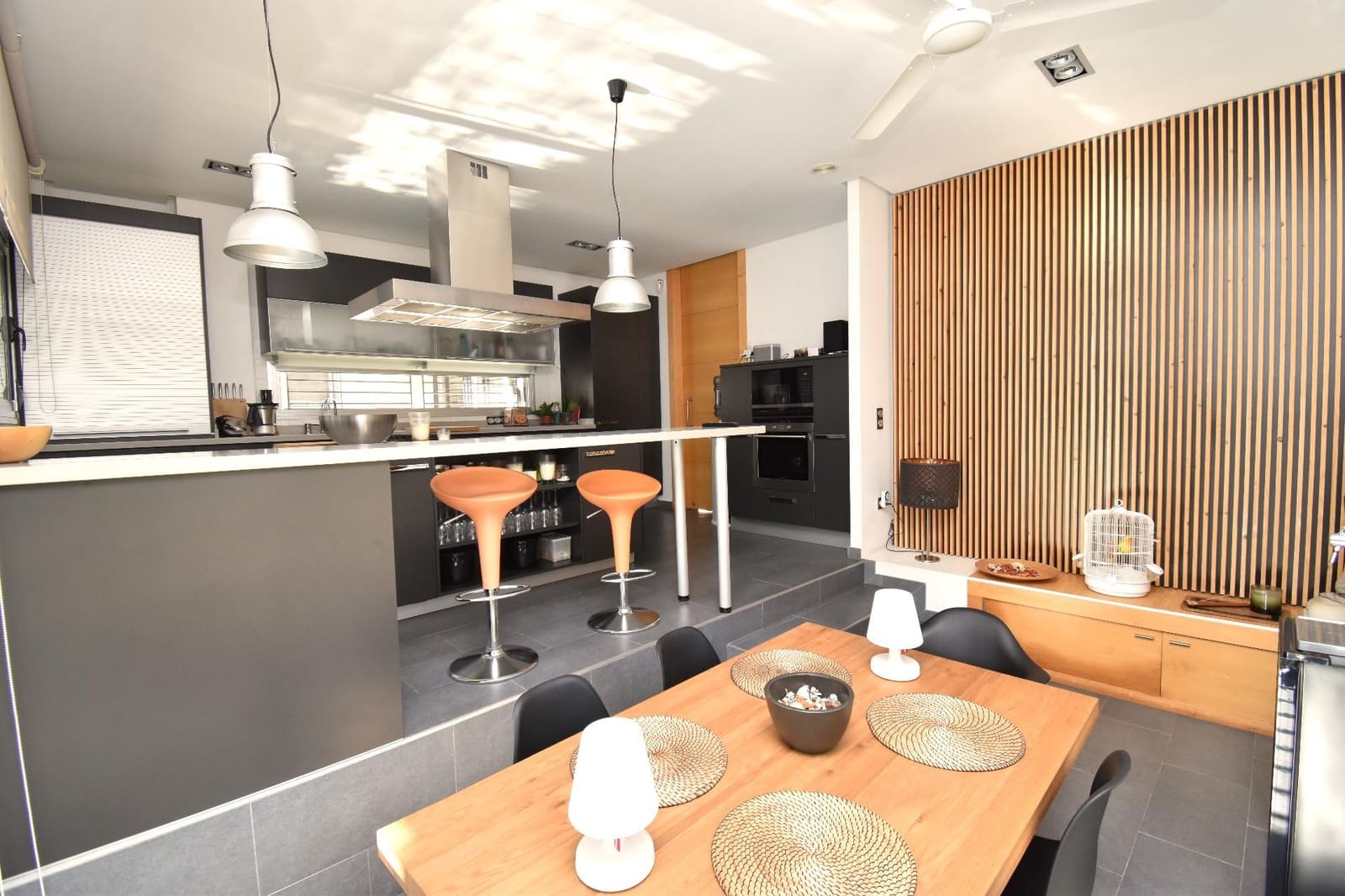 4 quarto Moradia para venda em Valverde com piscina garagem - 998 000 € (Ref: 8624284)