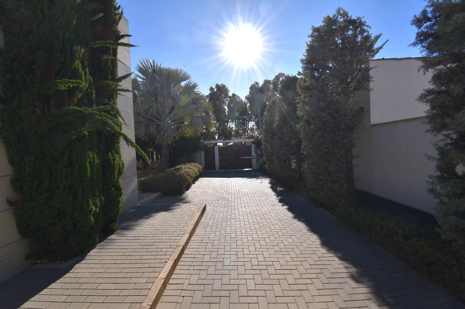 4 quarto Moradia para venda em Valverde com piscina garagem - 998 000 € (Ref: 8624284)