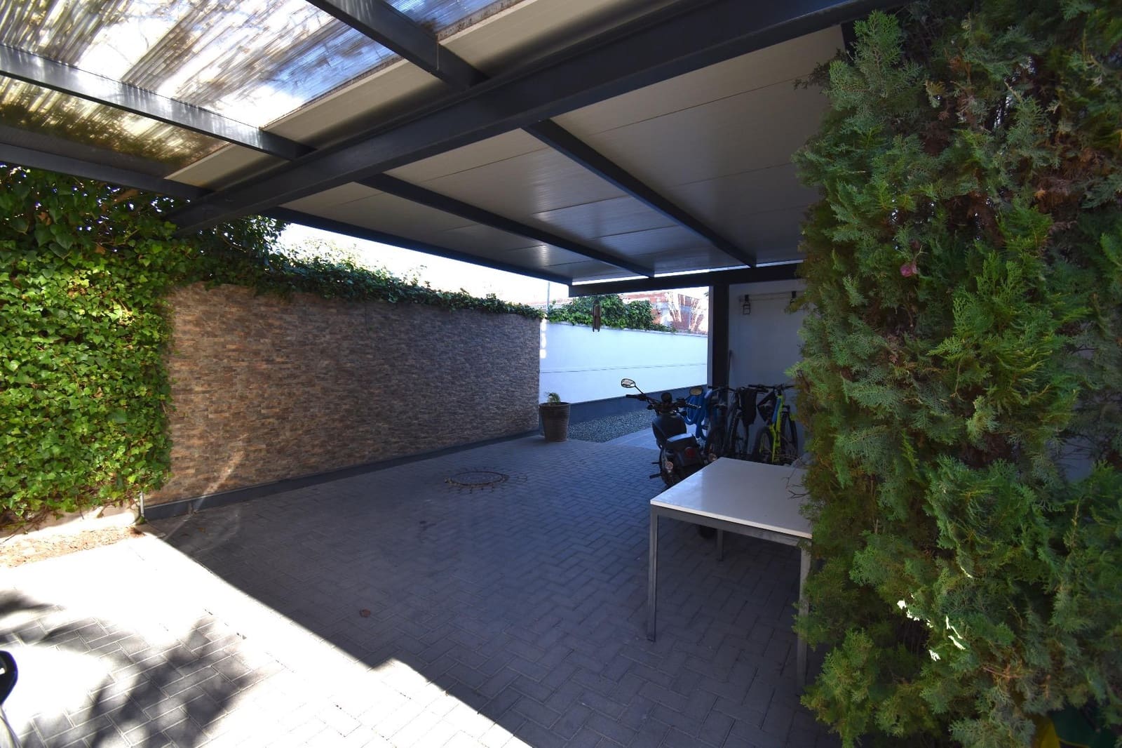 4 quarto Moradia para venda em Valverde com piscina garagem - 998 000 € (Ref: 8624284)