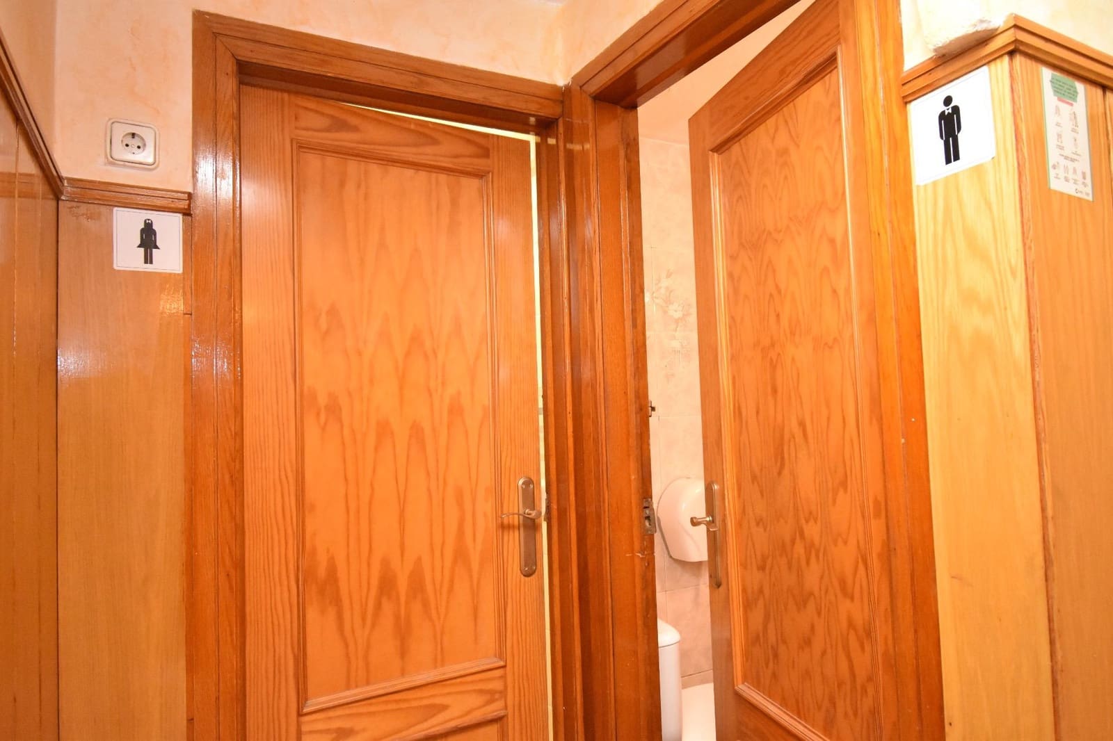 Erhverv til salg i Santa Pola - € 180.000 (Ref: 8626953)