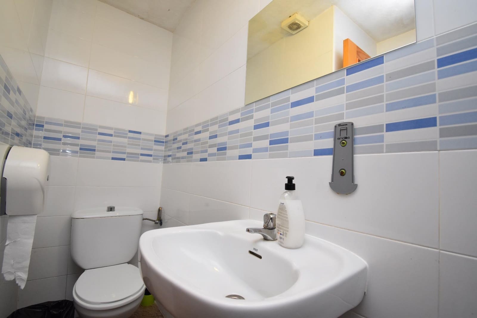 Erhverv til salg i Santa Pola - € 180.000 (Ref: 8626953)