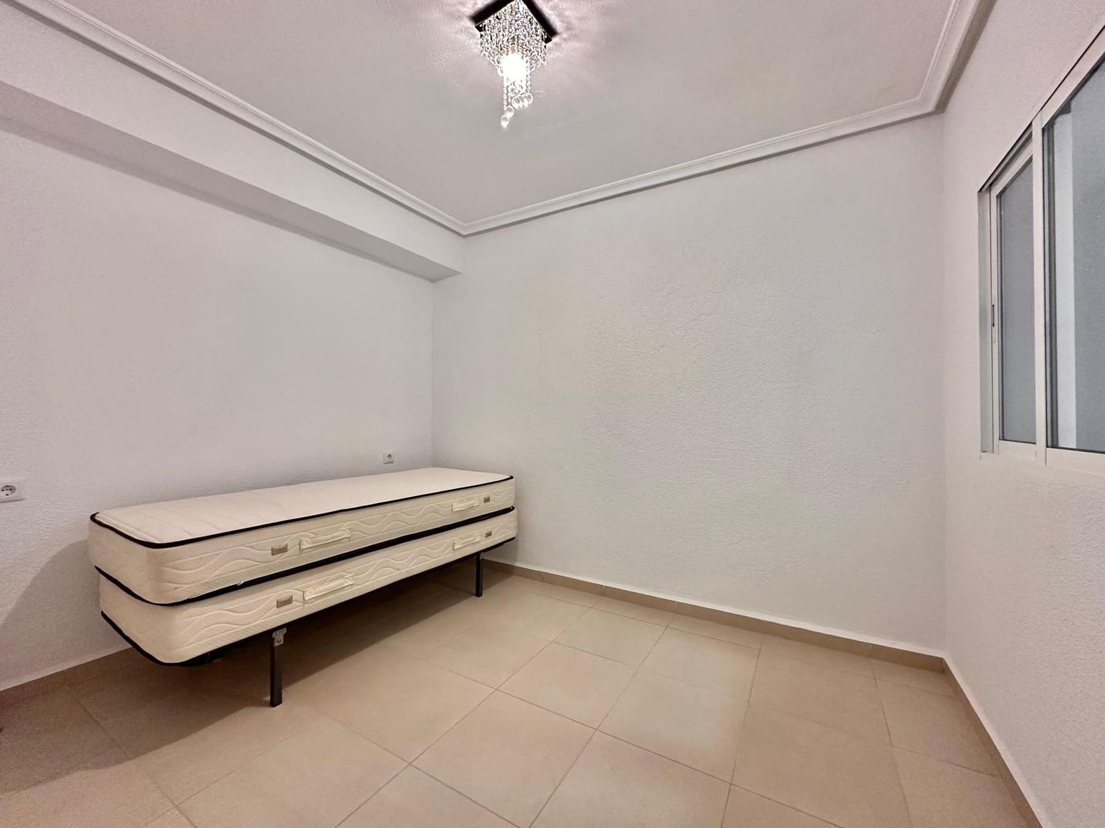 4 soverom Leilighet til salgs i Alicante by - € 349 000 (Ref: 8682492)