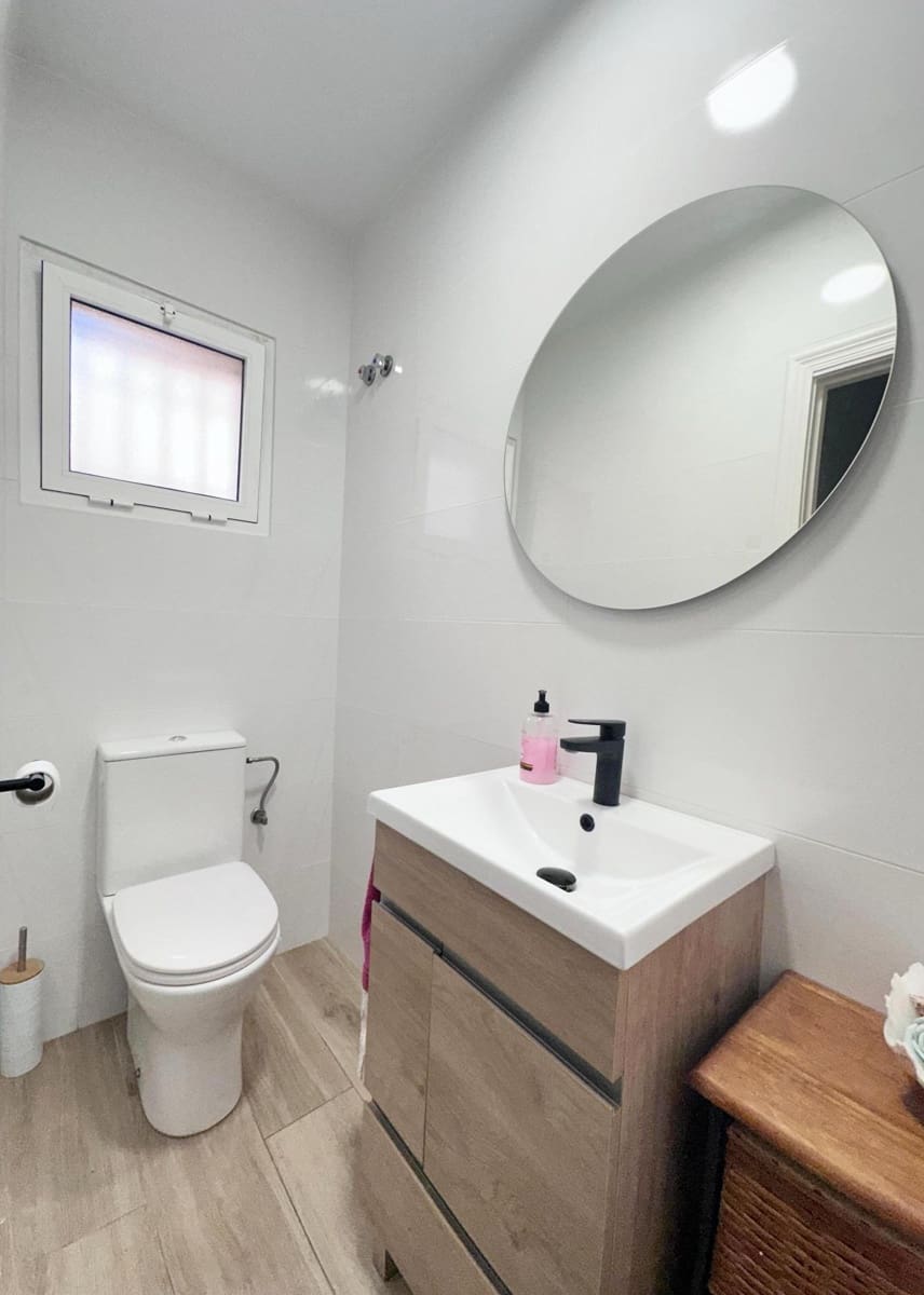 3 sypialnia Bungalow na sprzedaż w Santa Pola z basenem garażem - 254 000 € (Ref: 8756120)