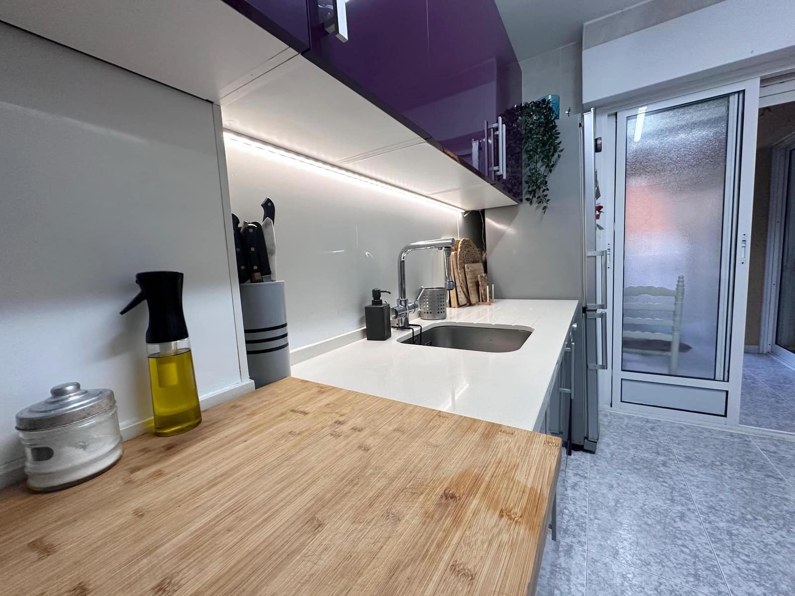 3 sypialnia Bungalow na sprzedaż w Santa Pola z basenem garażem - 254 000 € (Ref: 8756120)