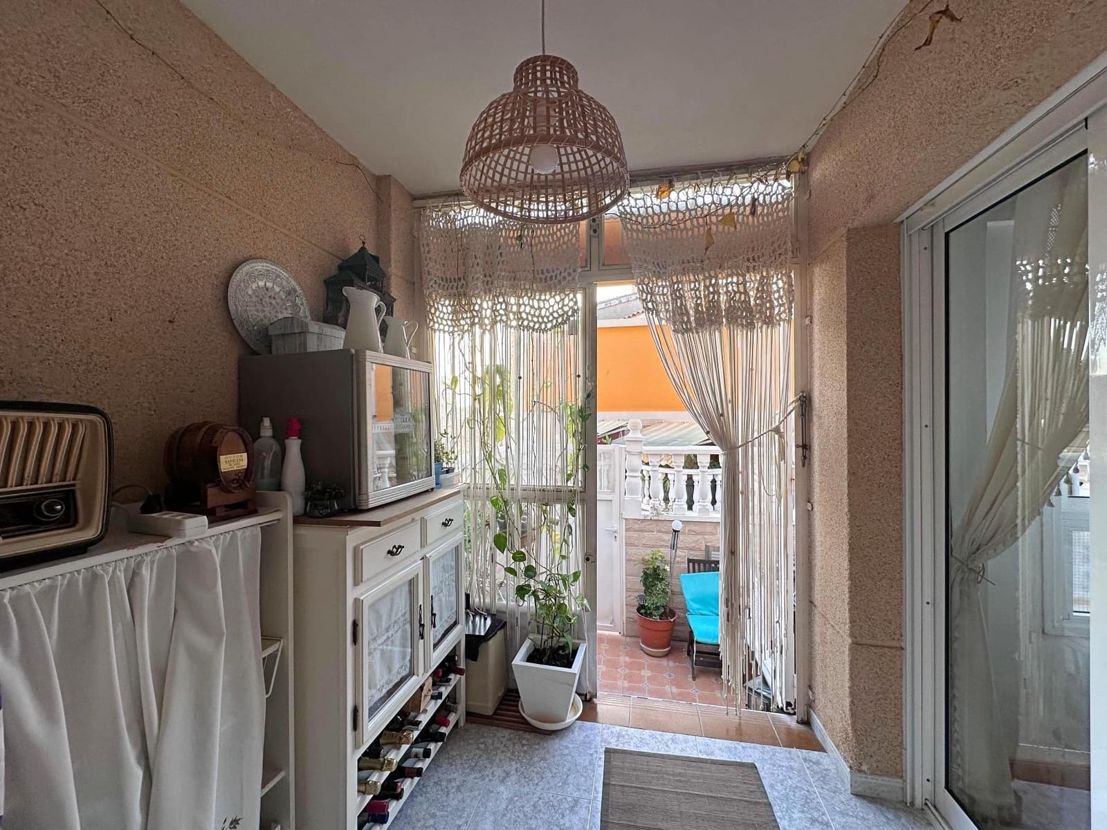 3 sypialnia Bungalow na sprzedaż w Santa Pola z basenem garażem - 254 000 € (Ref: 8756120)