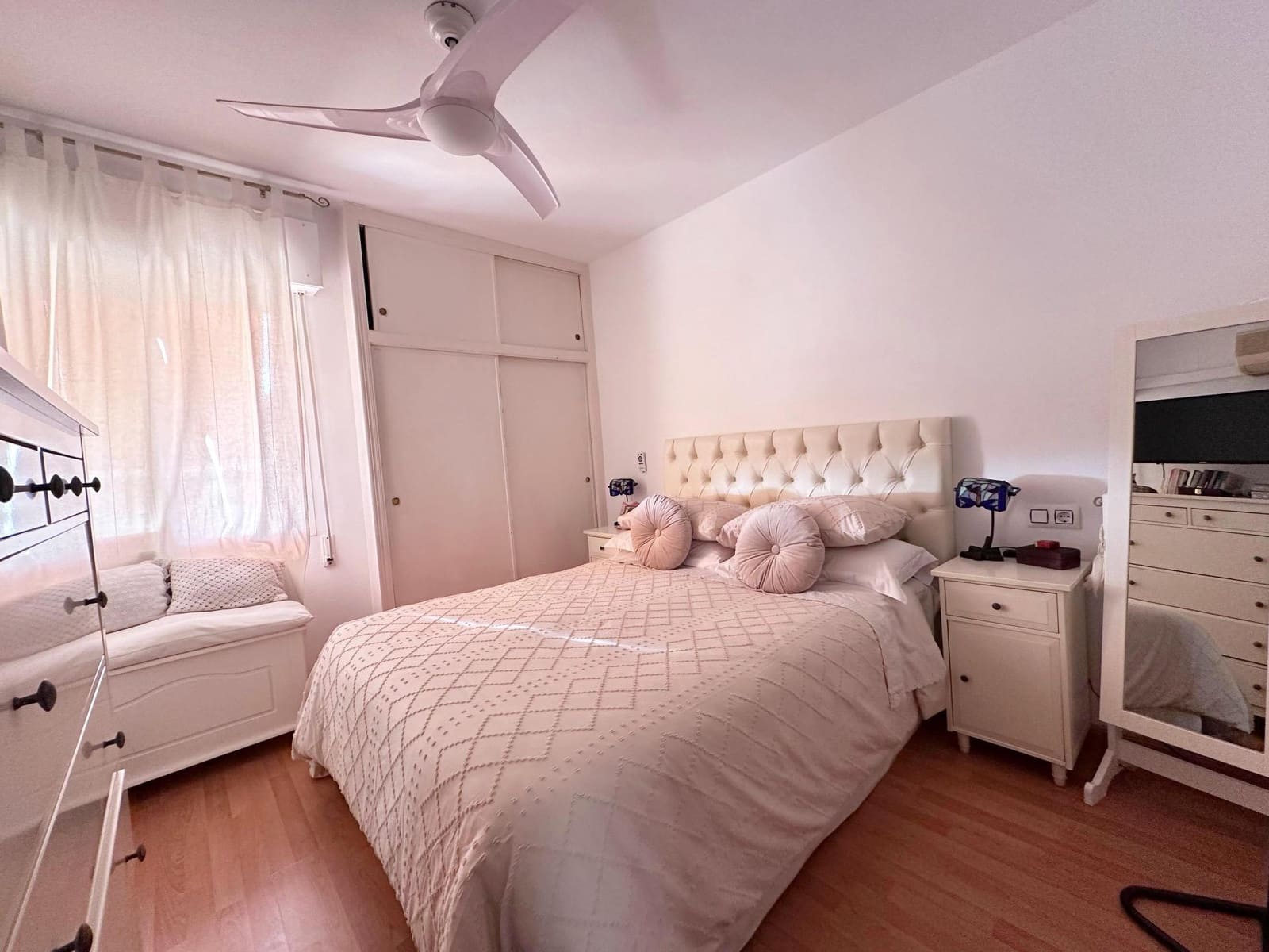 3 sypialnia Bungalow na sprzedaż w Santa Pola z basenem garażem - 254 000 € (Ref: 8756120)