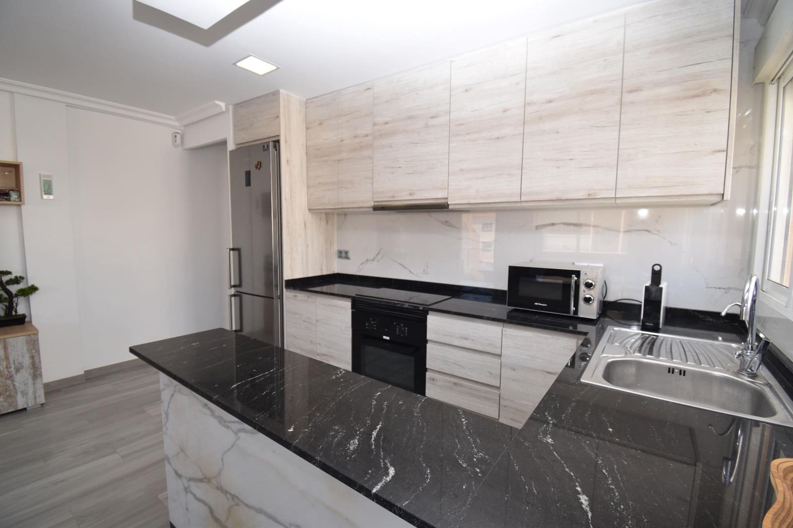 Piso de 3 habitaciones en Santa Pola en venta - 298.000 € (Ref: 8838675)