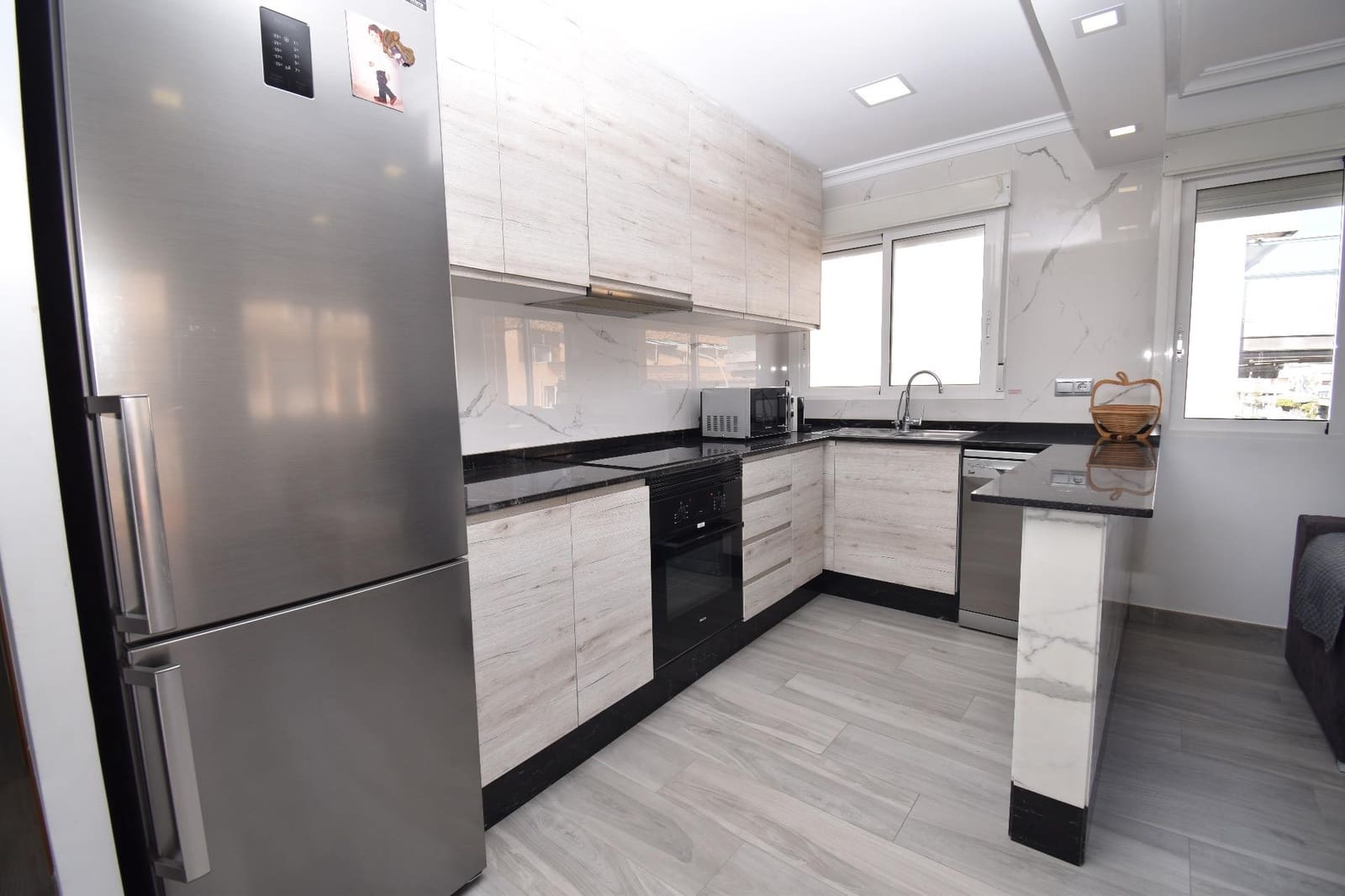 Piso de 3 habitaciones en Santa Pola en venta - 298.000 € (Ref: 8838675)