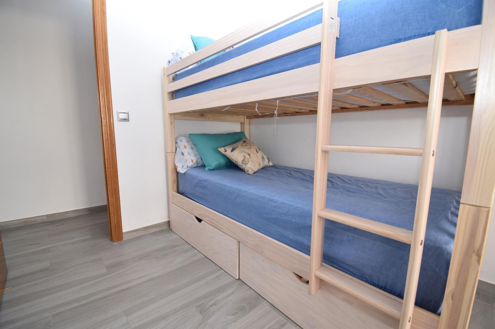 Piso de 3 habitaciones en Santa Pola en venta - 298.000 € (Ref: 8838675)