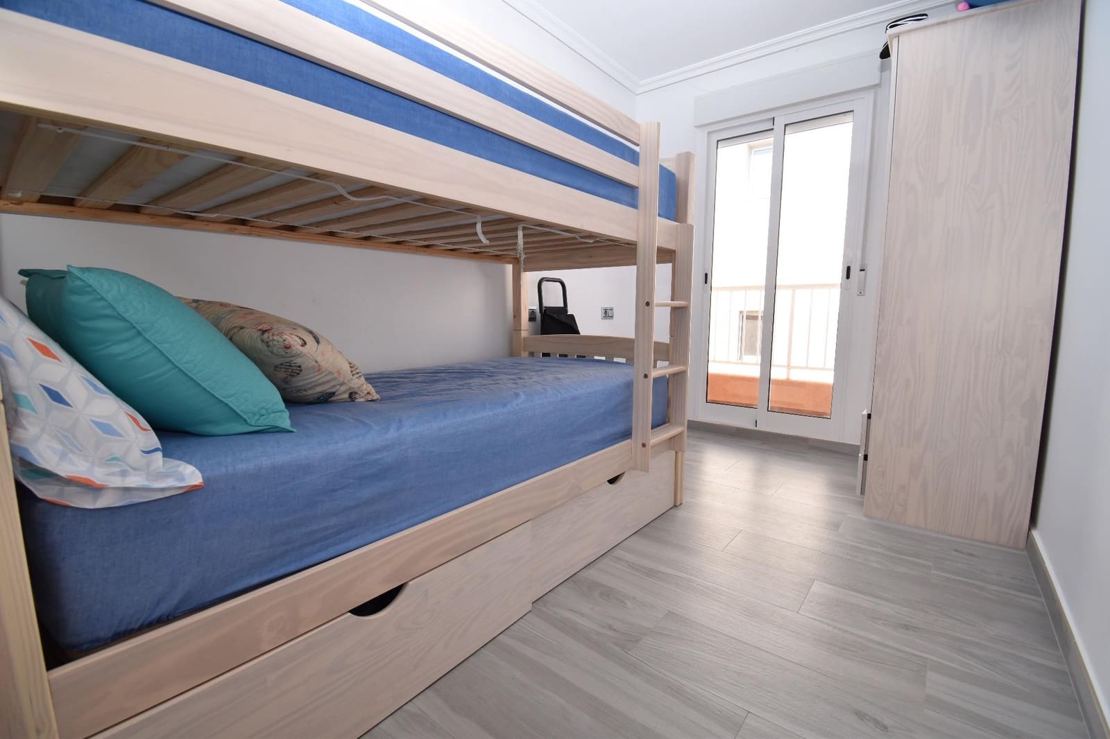 Piso de 3 habitaciones en Santa Pola en venta - 298.000 € (Ref: 8838675)