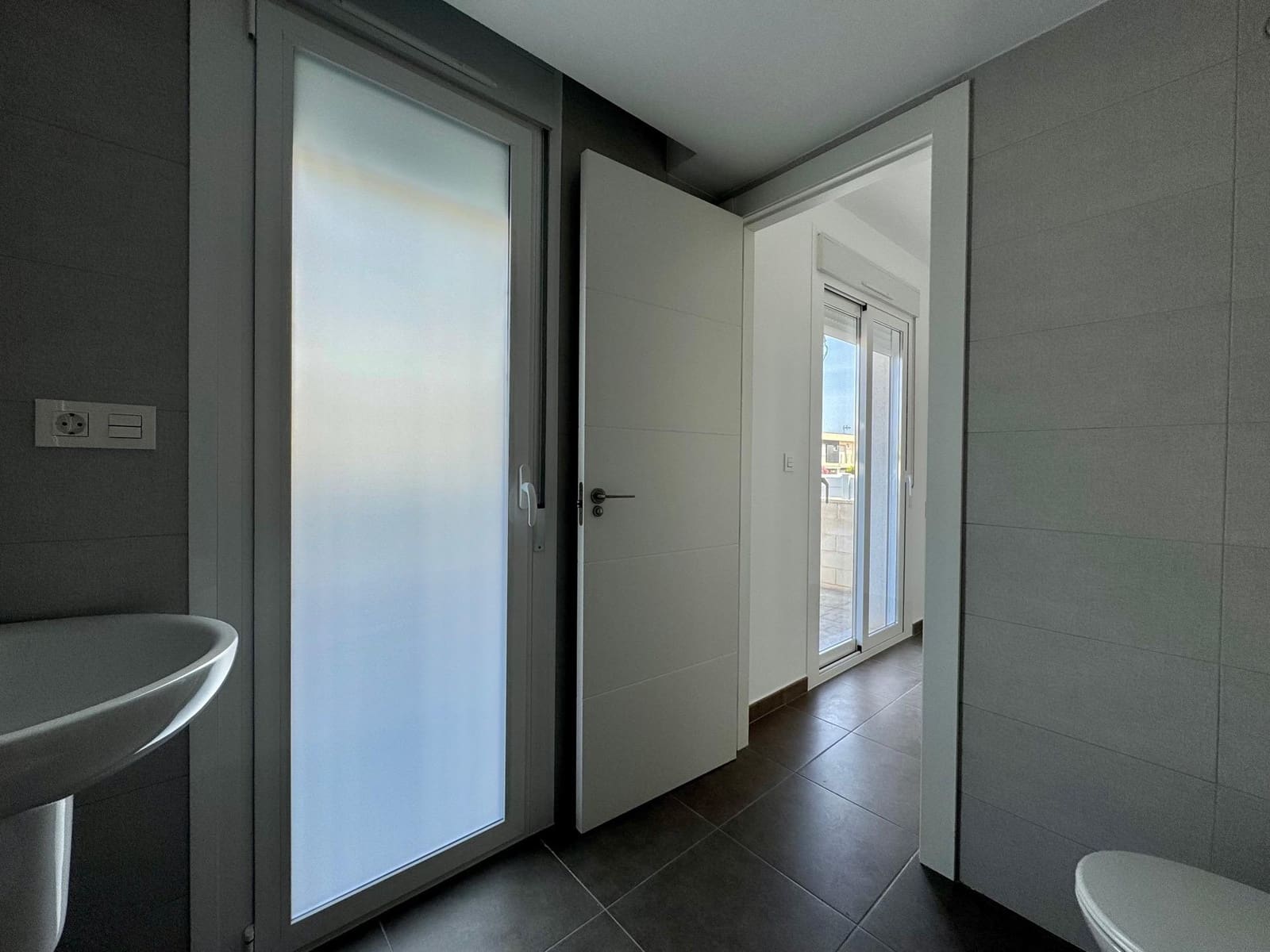 2 soverom Leilighet til salgs i Gran Alacant med svømmebasseng garasje - € 249 000 (Ref: 9073579)