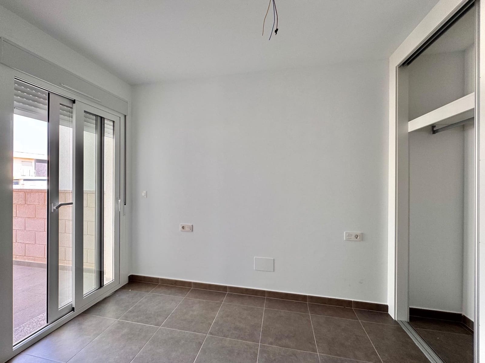 2 soverom Leilighet til salgs i Gran Alacant med svømmebasseng garasje - € 249 000 (Ref: 9073579)