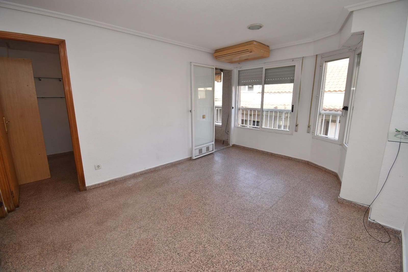 2 bedroom Flat for sale in Santa Pola - € 165,000 (Ref: 9147401)