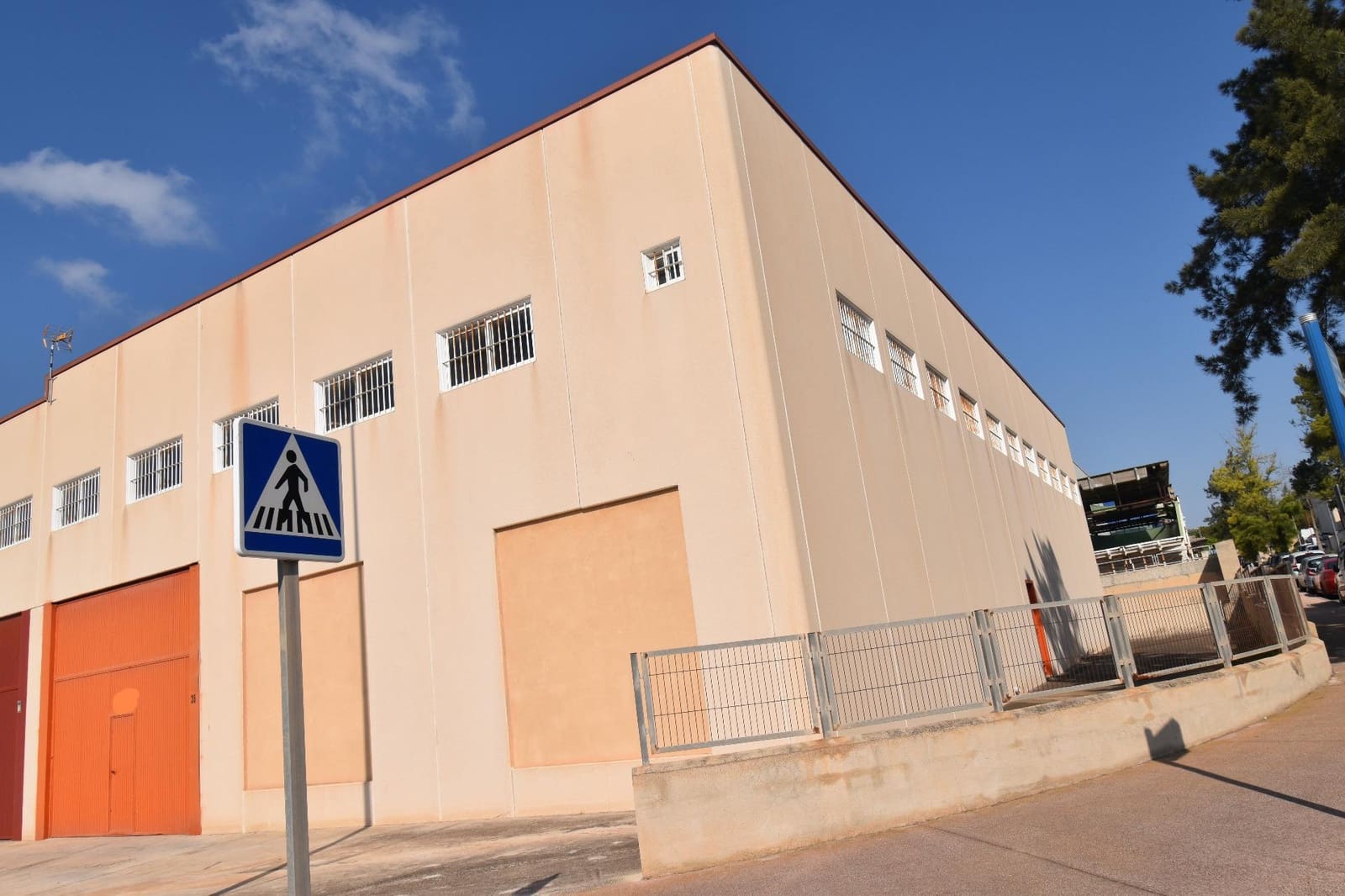 Virksomhed til salg i Santa Pola med garage - € 375.000 (Ref: 9147407)