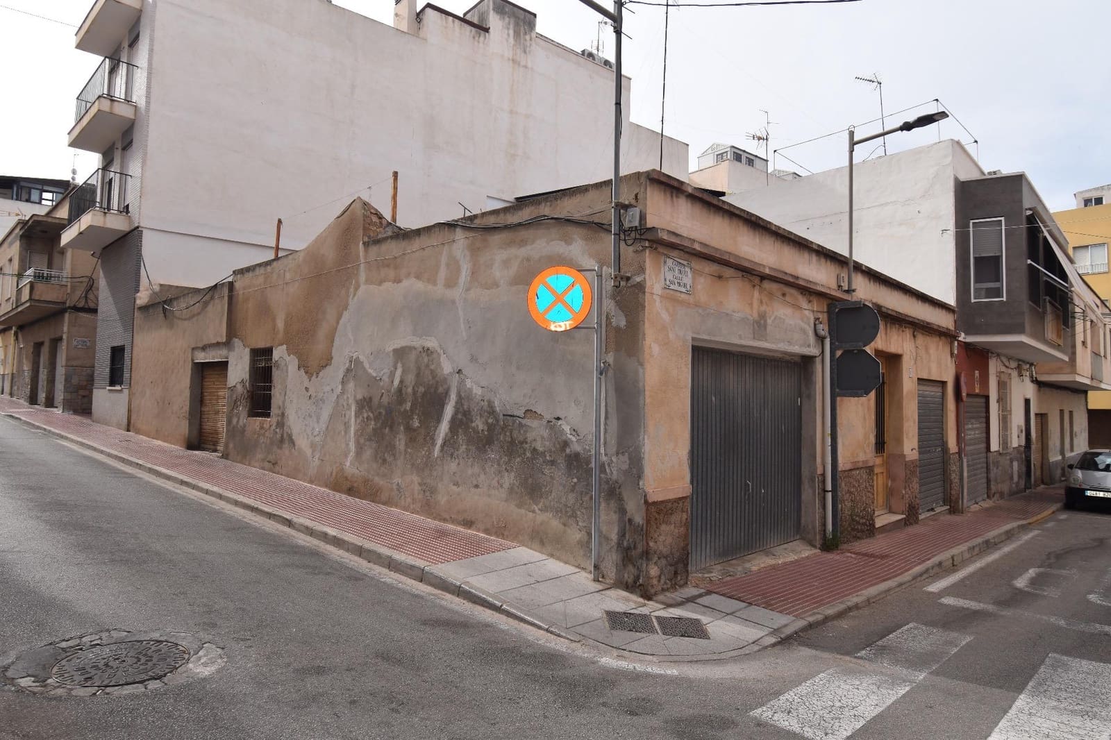 4 soveværelse Villa til salg i Santa Pola med garage - € 198.000 (Ref: 9147408)