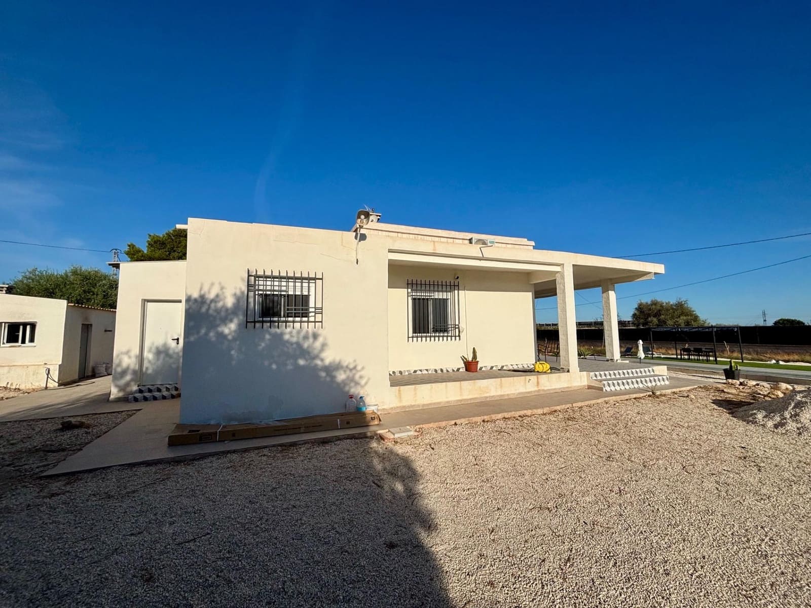 3 soveværelse Villa til salg i Matola med swimmingpool garage - € 399.000 (Ref: 9240297)