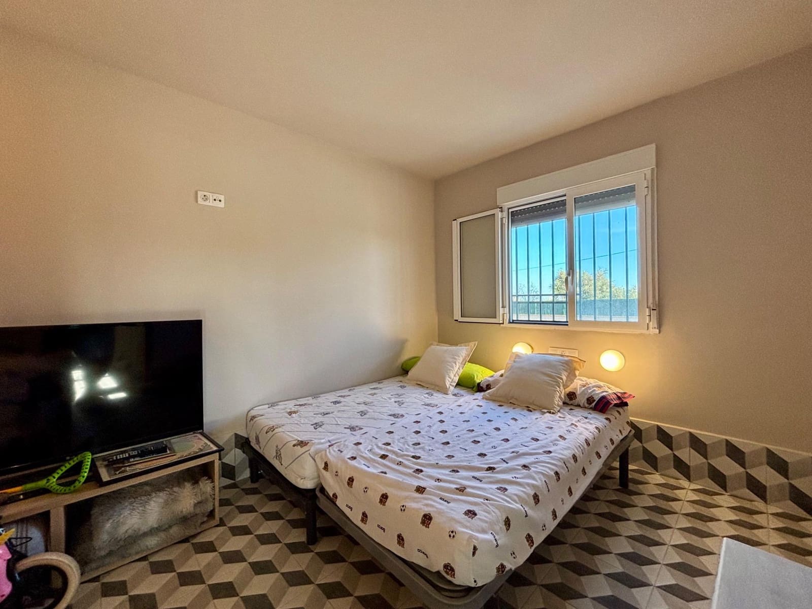 3 soveværelse Villa til salg i Matola med swimmingpool garage - € 399.000 (Ref: 9240297)