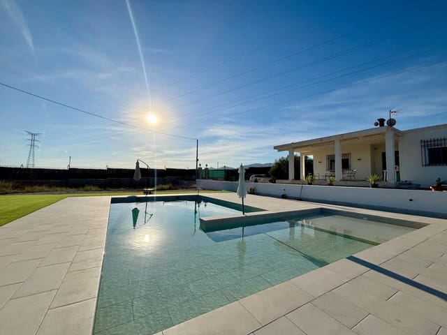 3 soveværelse Villa til salg i Matola, Elche / Elx med swimmingpool garage - € 399.000 (Ref: 9240297)