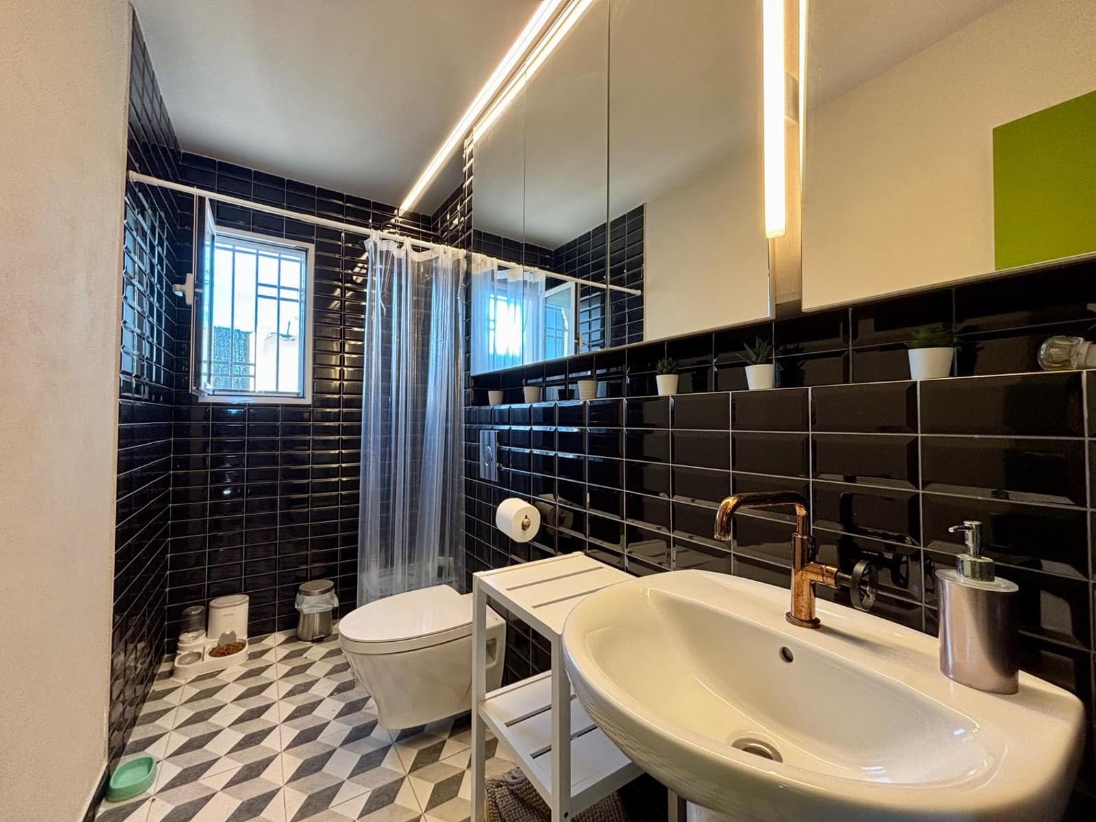 3 soveværelse Villa til salg i Matola med swimmingpool garage - € 399.000 (Ref: 9240297)