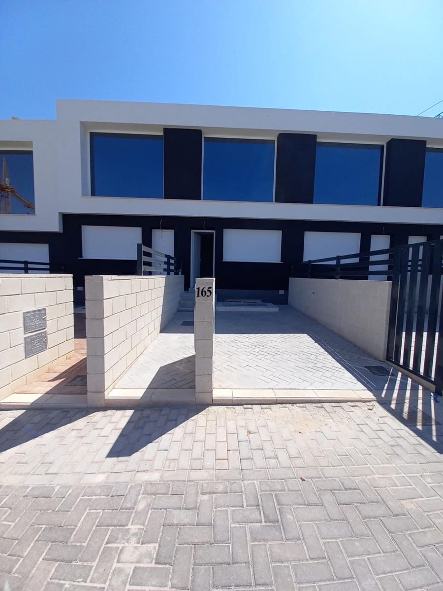 2 soveværelse Rækkehus til salg i Gran Alacant med garage - € 319.000 (Ref: 9264399)