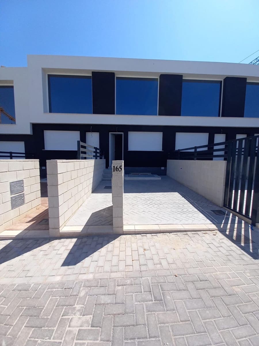 2 soveværelse Rækkehus til salg i Gran Alacant med garage - € 319.000 (Ref: 9264399)