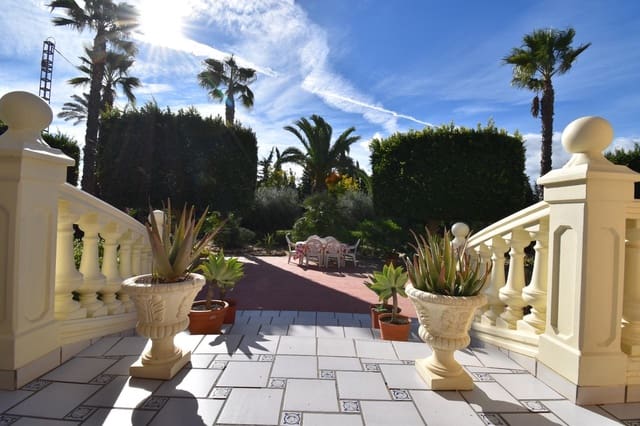 6 soveværelse Villa til salg i Perleta, Elche / Elx med garage - € 575.000 (Ref: 9269989)