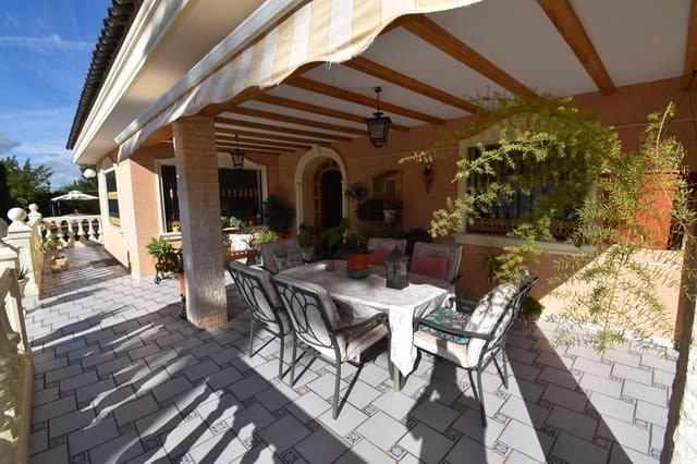 6 soveværelse Villa til salg i Perleta, Elche / Elx med garage - € 575.000 (Ref: 9269989)
