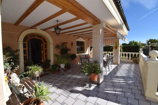 6 soveværelse Villa til salg i Perleta, Elche / Elx med garage - € 575.000 (Ref: 9269989)