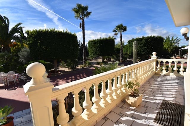 6 soveværelse Villa til salg i Perleta, Elche / Elx med garage - € 575.000 (Ref: 9269989)