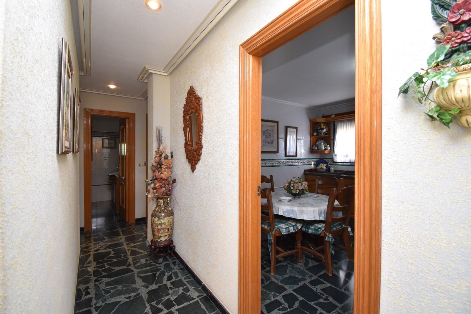 6 soveværelse Villa til salg i Perleta med garage - € 575.000 (Ref: 9269989)