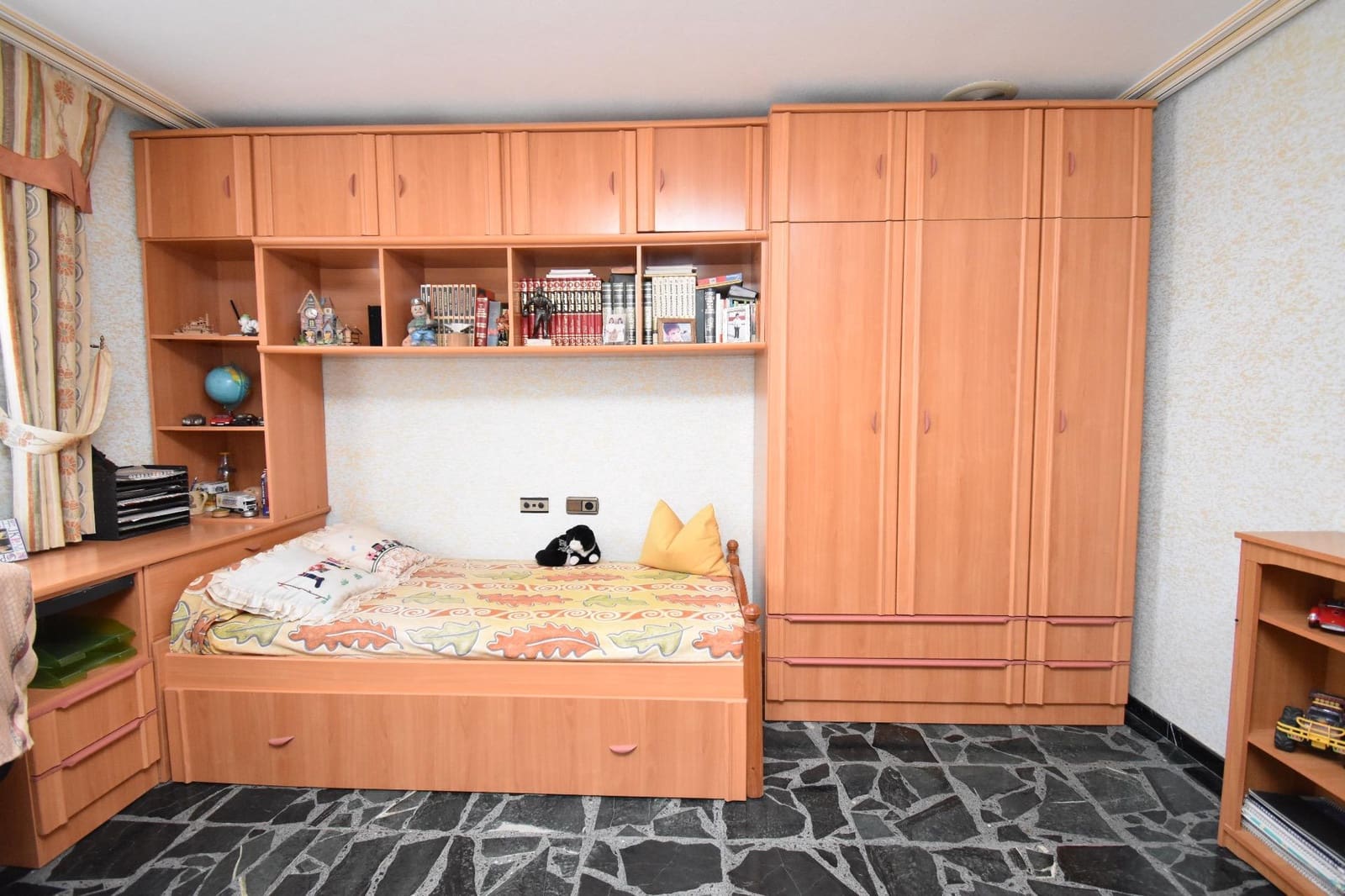 6 soveværelse Villa til salg i Perleta med garage - € 575.000 (Ref: 9269989)