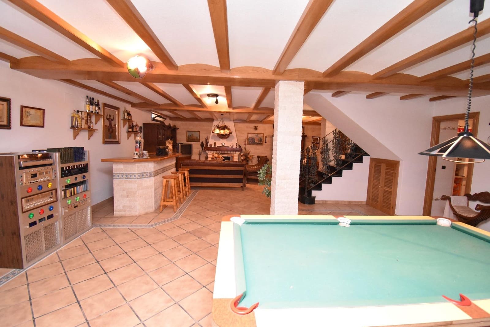 6 soveværelse Villa til salg i Perleta med garage - € 575.000 (Ref: 9269989)