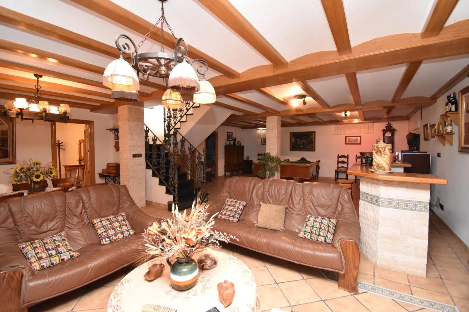 6 soveværelse Villa til salg i Perleta med garage - € 575.000 (Ref: 9269989)