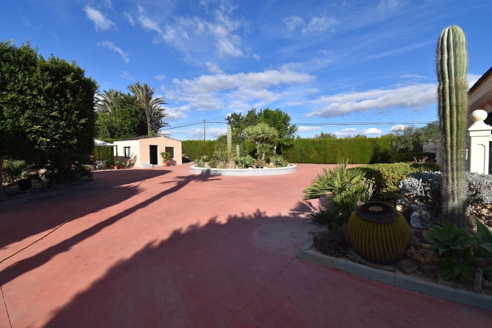 6 soveværelse Villa til salg i Perleta med garage - € 575.000 (Ref: 9269989)