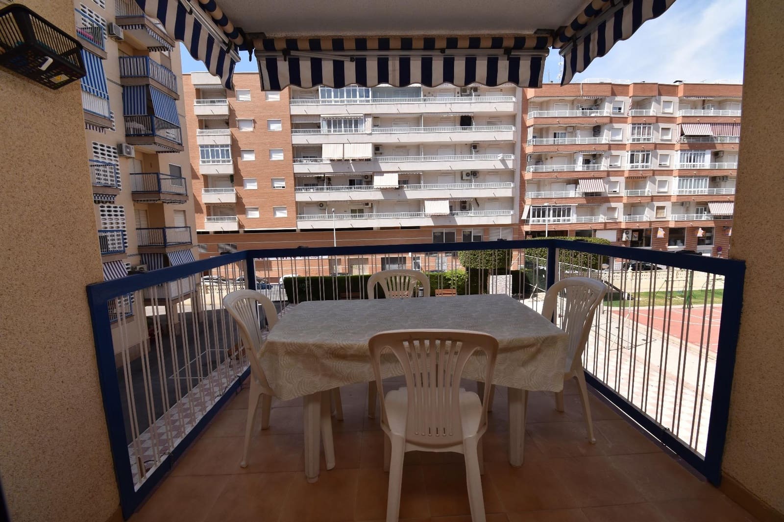 3 quarto Apartamento para venda em Santa Pola com piscina - 230 000 € (Ref: 9276547)