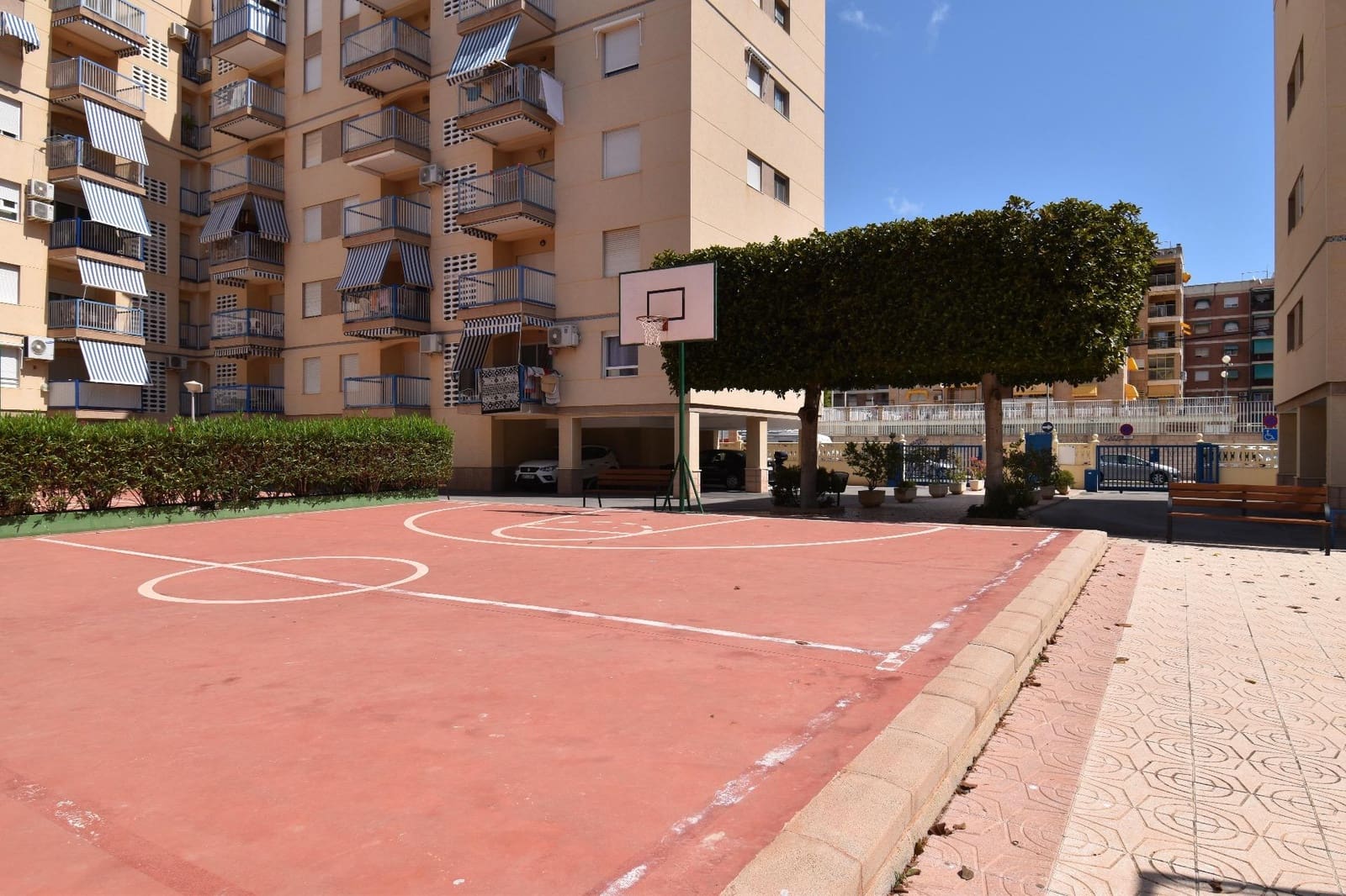 3 quarto Apartamento para venda em Santa Pola com piscina - 230 000 € (Ref: 9276547)